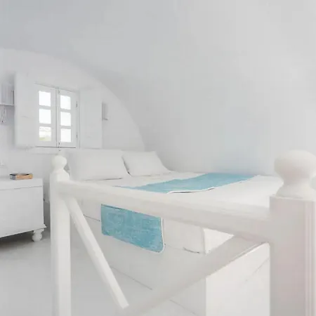 Superb In With Pool - What'app - 0034-658-266-820 - For Reservations! Oia (Santorini)