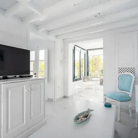 Superb In With Pool - What'app - 0034-658-266-820 - For Reservations! Villa *